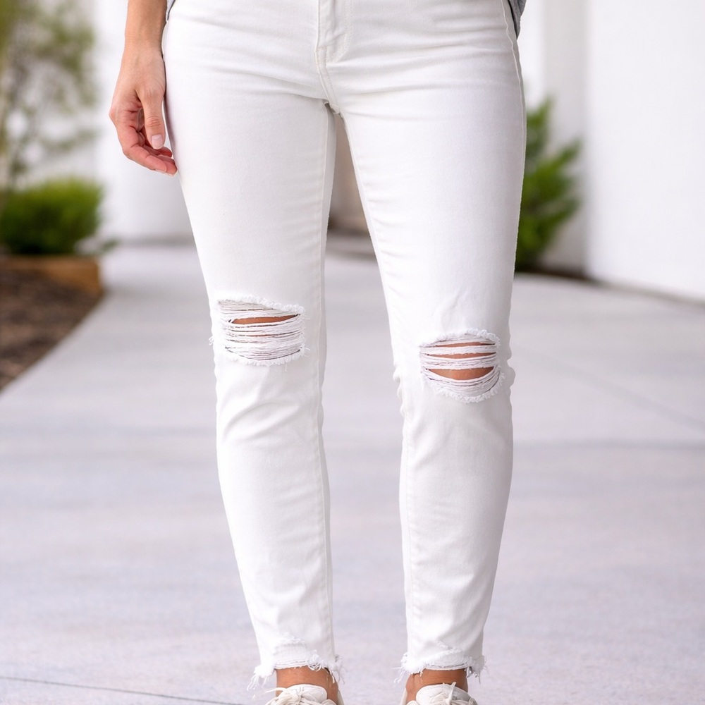 American Eagle Hi Rise Jegging White Distressed Jeans‎ Women's 2 Next Level